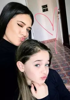 810x0_1530771528ab4c8859-726×1024