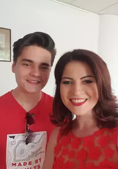 Geanina-Lungu-insarcinata-1