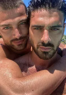 Michele-Morrone-nu-e-gay-2