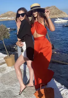 9E09AC43-7252-483E-B170-1B4D81EC732C-1