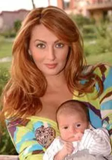 Ayan-Schwarzenberg-0