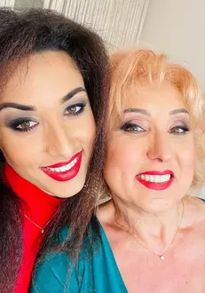 Cine-este-Natalia-Duminică-Splash-1