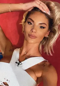 Ramona-Olaru-Splash-1