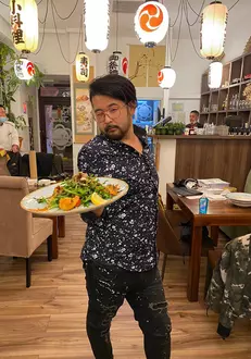 cine-este-Rikito-Watanabe-splash-vedete-la-apa-1