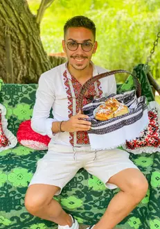 cine-este-armin-nicoara-cati-ani-are-1