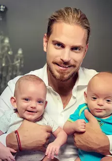 gemenii-alinei-laufer-6-luni-petrecere-1-Copy-Copy