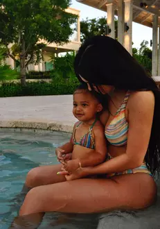 kylie-jenner-insarcinata-1