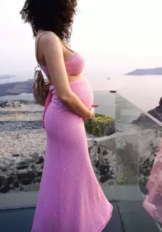 marisa-paloma-bravo-ai-stil-insarcinata-1