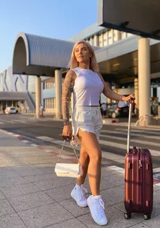 nicoleta-nuca-s-a-logodit-1