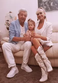 simona-florescu-avea-19-ani