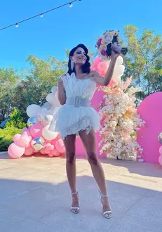 valentina-pelinel-cristi-borcea-nasi-nasrin-ameri-prezentatoare-antena-stars-1-Copy