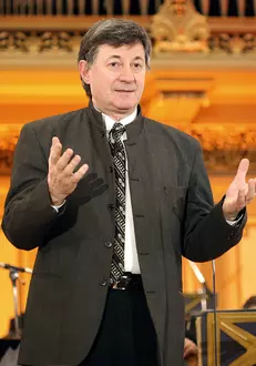 ION CARAMITRU – UNITER