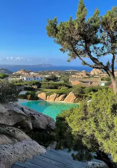 244229459_1076749349733499_6212204006706585225_n