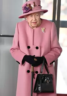 Regina Elisabeta are 95 de ani