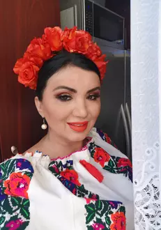 adriana-bahmuteanu-3-1