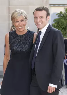Le roi Felipe VI et la reine Letizia d’Espagne reçus par François Hollande pour un dîner d’état donné en leur honneur au palais de l’Elysée à Paris