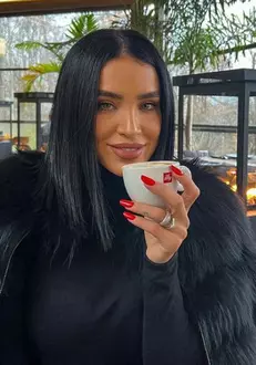 adelina-pestritu-s-a-operat-1