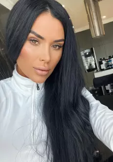 daniela-crudu-bani-1