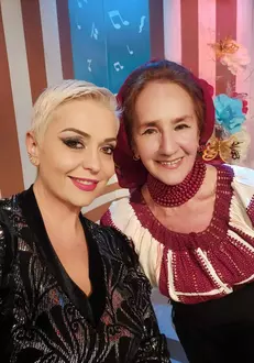 monica-anghel-silueta-1