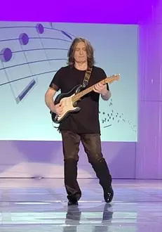 laurentiu-cazan-eurovision-1