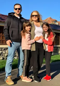 Mihai Morar si familia sa