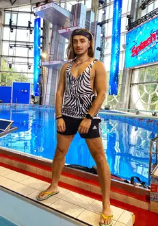 cine-este-sebastian-cotofana-1