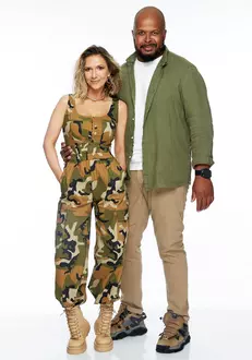 sunt-celebru-scoate-ma-de-aici-20