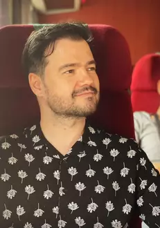 cine-este-laurentiu-duta-1