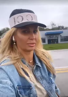 2022-10-03-15_56_58-Stories-•-Instagram