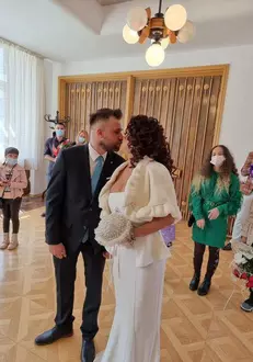 1-fosta-sotie-a-lui-marian-dragulescu-s-a-recasatorit-noul-sot-are-casa-la-botosani-nu-o-cunosc-pe-mama-sotului-meu-ea-nu-vrea-sa-ma-cunoasca