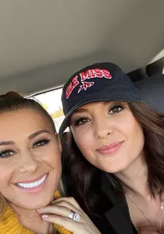 cine-este-anca-savelio-sora-anamariei-prodan-1