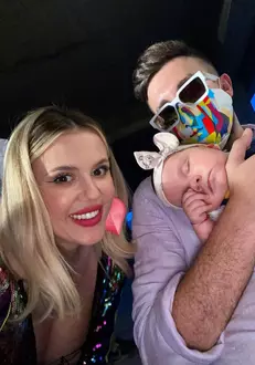 emily-burghelea-iubit-crop-1628503956