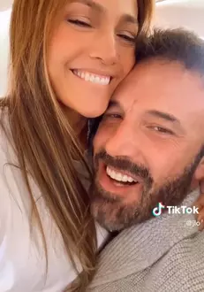 Jennifer Lopez and Ben Affleck post a loved up Tik Tok video