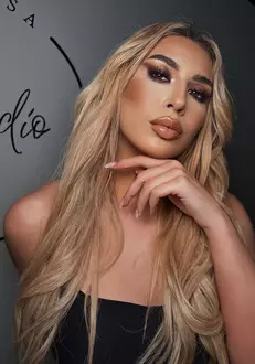 zsuntem-unici-frumosi-si-destepti-sarah-dumitrescu-fiica-anamariei-prodan-le-a-raspuns-celor-care-au-spus_32