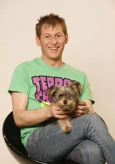 285665_108878842631986_1556411786_n