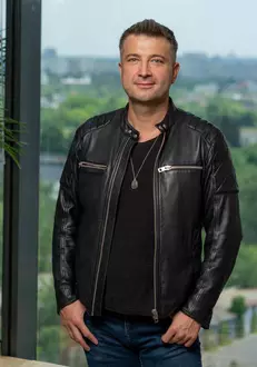 Mircea Căpățînă cin este