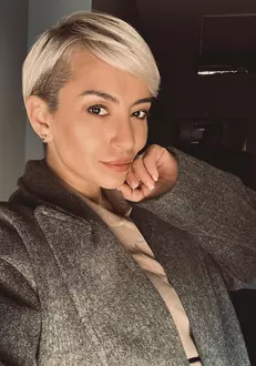 giulia-anghelescu-55