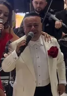 4a09548c-ff06-4e20-b6c9-ea907f4f7c26