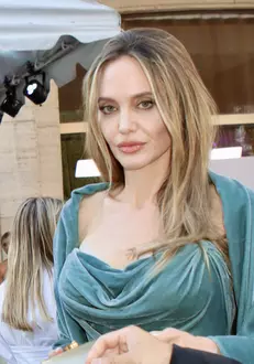 Angelina Jolie And Vivienne Jolie-Pitt At The 77th Annual Tony Awards In New York City, NY – 16 June 2024