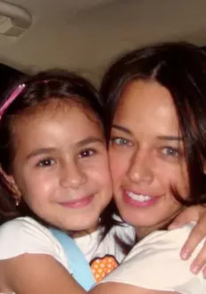 fata-adoptata-andreea-raicu-1