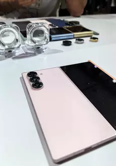 noua-serie-samsung-galaxy-z-8