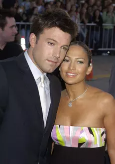 Ben-Affleck-inel-logodna-Jennifer-Lopez-