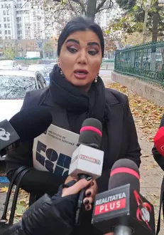 whatsapp-image-2024-11-22-at-10.36.43-1-901×1200