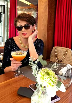 64c0ff5961f6f-adriana-antoni-3