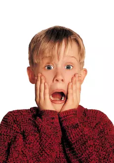 Macaulay-Culkin-intro-2-1-731×1024