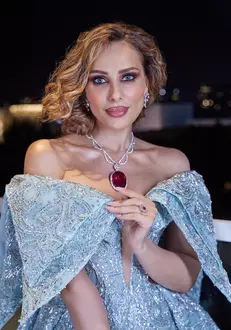iulia-vantur2