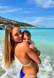 Cristina Scarlevschi bebelus