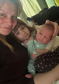 Cristina Cioran și copiii ei (2)