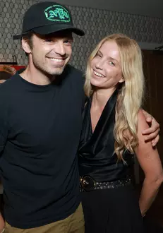 Sebastian Stan iubita2