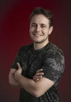 Aris Eram